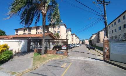 Apartamento em santa cruz ( Decaminada ) 2 quartos, vaga de garagem, em frente ao quartel