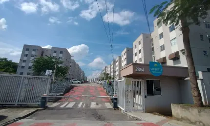 Apartamento 2 quartos, condução na porta do condomínio, estrada do mendanha