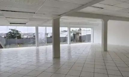 Cjto Comercial/Sala para alugar, 152.00 m2 por R$3000.00  - Sao Gabriel - Colombo/PR