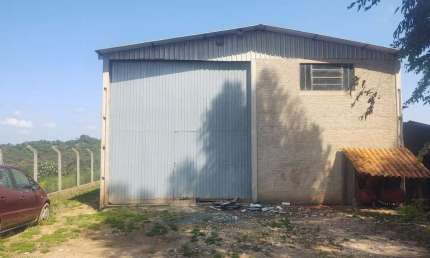 Barracão/Galpão para alugar, 200.00 m2 por R$2000.00  - Centro - Colombo/PR