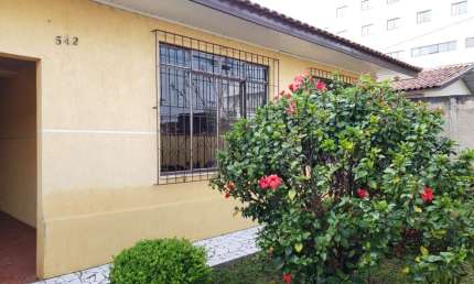 Casa Residencial com 2 quartos  à venda, 250.00 m2 por R$695000.00  - Centro - Colombo/PR