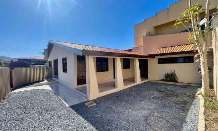 Casa Residencial com 3 quartos  à venda, 209.61 m2 por R$1100000.00  - Centro - Colombo/PR