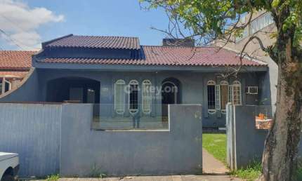 Casa à venda, 4 quartos, 1 vaga, Oficinas - Tubarão/SC