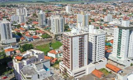 Apartamento à venda, 2 quartos, 1 vaga, Centro - Tubarão/SC