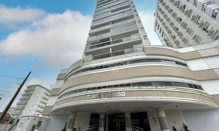 Apartamento à venda, 3 quartos, 1 suíte, 1 vaga, Centro - Tubarão/SC