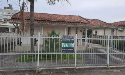 Casa à venda, 2 quartos, 1 vaga, Vila Esperança - Tubarão/SC