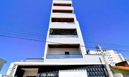 Apartamento à venda, 2 quartos, 1 suíte, Centro - Tubarão/SC