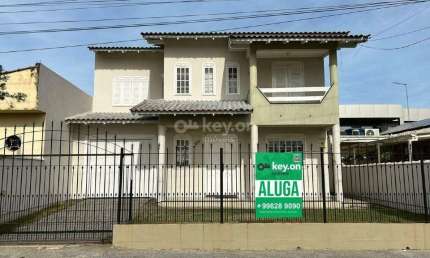 Casa para aluguel, 4 quartos, 1 suíte, 1 vaga, São João (Margem Esquerda) - Tubarão/SC