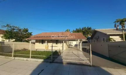 Casa para aluguel, 2 quartos, Humaitá de Cima em Tubarão/SC