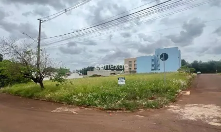 Terreno à venda na Vila Becker, Toledo 
