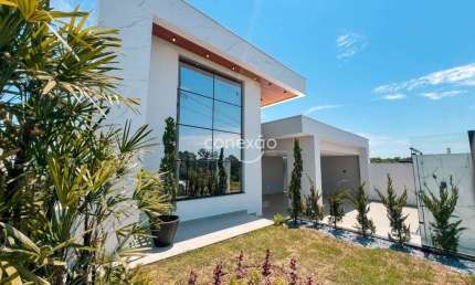 Casa com piscina à venda com 3 quartos, sendo 1 suité com closet, Tocantins - Toledo. Próximo ao lago novo