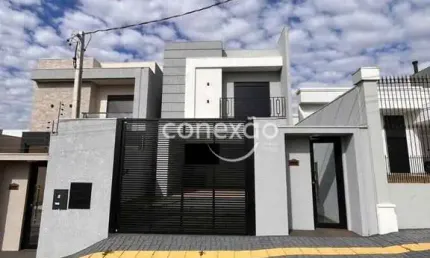 Casa com 3 quartos à venda no Centro, Toledo 
