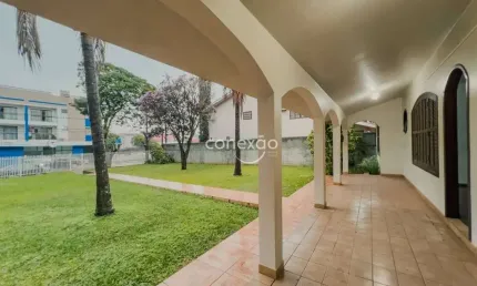 Casa para locação sozinha no terreno com 1.000m² de terreno, com 1 suíte + 3 quartos, centro - toledo/pr