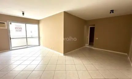 Apartamento de 122m² com 3 quartos sendo 1 suíte no Centro