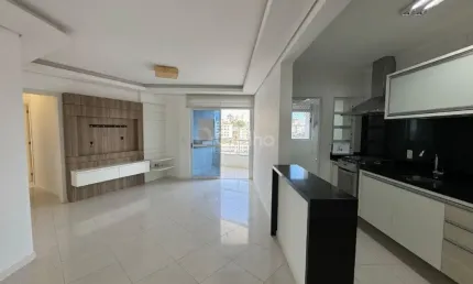 Apartamento de 2 quartos sendo 1 suíte na Agronômica