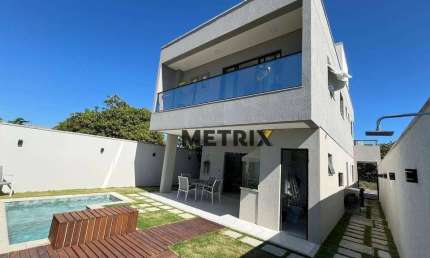 Casa duplex à venda, 200m², 3 suítes, por R$ 1.600.000