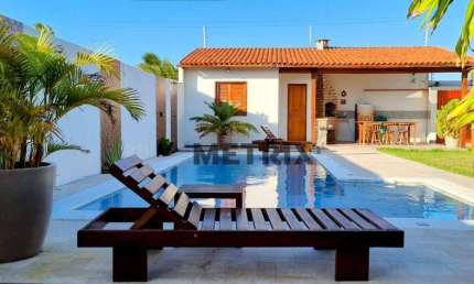 Casa com 5 dormitórios à venda, 462 m² por R$ 600.000,00 - Centro - Paracuru/CE