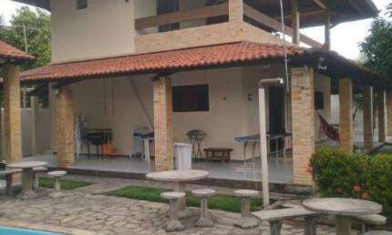 Casa com 3 dormitórios- 30 metros da Praia de Carapibus