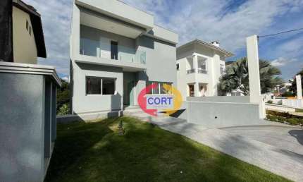 Casa com 4 suítes todas com varandas está para venda e locação em Arujá!!!