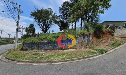 Área à venda com excelente localização na Presidente Dutra em Arujá!!!