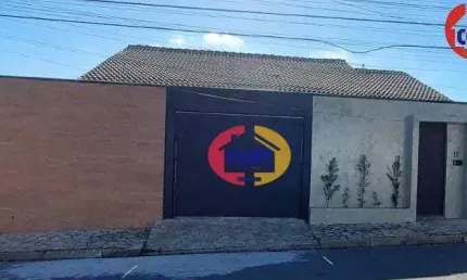 Casa à venda no Bairro dos Barbosas Centro de Arujá!!!