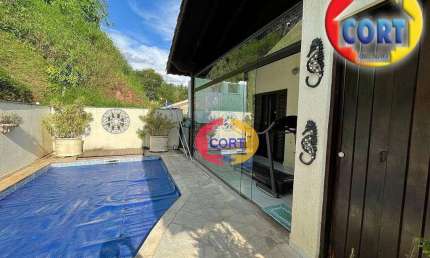 Casa mobiliada está para venda no condomínio de Arujá!!!