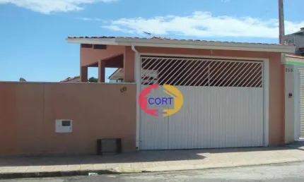 Casa liberada para financiamento à venda em bairro de Arujá!!!