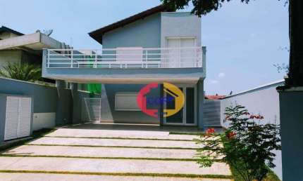 Casa móveis planejados para venda e locação no condomínio Arujazinho IV!!!