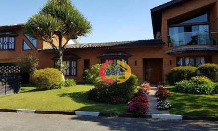 Casa de alto padrão à venda em condomínio - Arujá!!!