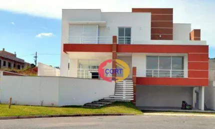 Linda casa à venda em condomínio de alto padrão de Arujá!!!