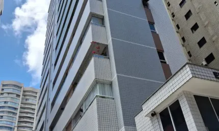 Vendo Ap 91m projetado e reformado a 200m da Avenida Beira Mar