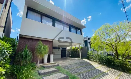 Casa sobrado à venda condomínio residencial euroville ii, 3 suítes, sendo 2 com armários embutidos e uma com closet, jacuzzi; área gourmet; bragança paulista.