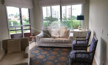 Residência de Luxo à Venda no Cambuí: 3 Quartos, Suíte, Varanda 2 garagens!