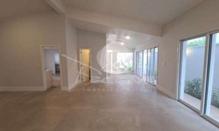 Casa Gramado em Campinas terrea, por R$ 1.650.000,00  - Façanha Imóveis Campinas