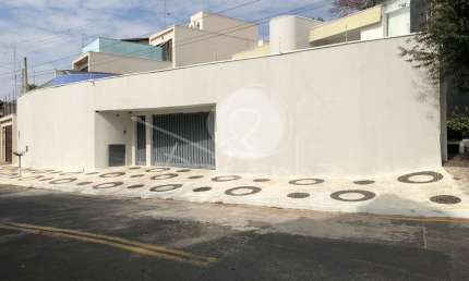 Casa Residencial / Comercial  Próximo da Av. Heitor Penteado para locação no Nova Campinas em Campinas - Façanha Imóveis Campinas