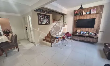 Casa em condomínio fechado para venda no Santa Cândida em Campinas - Mobiliada