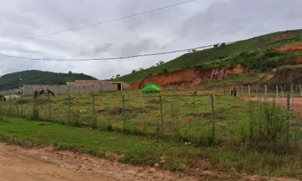 Terreno à venda no Bandeirantes, Mariana  por R$ 200.000