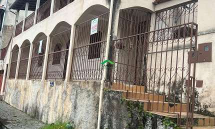 Casa com 3 quartos para alugar na Fonte Da Saudade, Mariana  por R$ 4.000