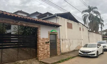 Casa comercial com 3 salas para alugar no Dandara, Mariana  por R$ 18.000