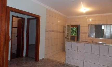 Casa com 2 quartos para alugar na Marília Dirceu, Mariana  por R$ 3.300