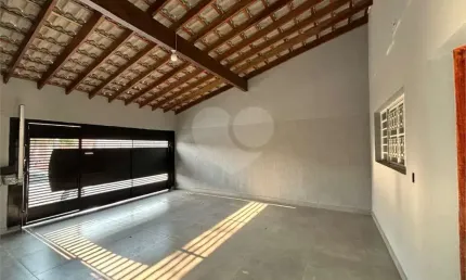 Casa com 2 quartos à venda em Jardim Nair Maria - SP