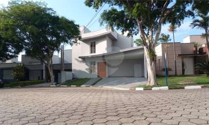 Condomínio com 4 quartos à venda em Vila Esperança - SP