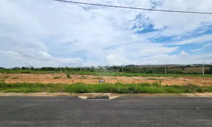 Terreno à venda na Das Nações Unidas, Olaria, Salto