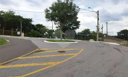 Terreno à venda na Rua Maestro Inocêncio Pradelli, Mirante dos Ypês, Salto