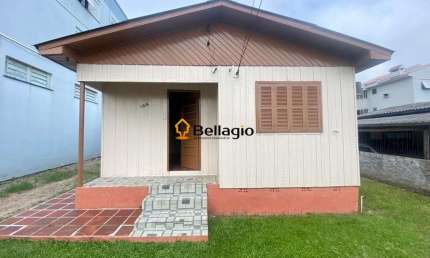Casa com 2 quartos à venda na Rua Luiz Moro, 138, Juscelino Kubitschek, Santa Maria