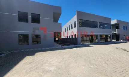 Loja para alugar, 97 m² por R$ 6.950/mês - Novo Mundo - Curitiba/PR