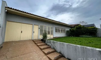 Casa com 4 quartos à venda na Rua Quinze de Setembro, 747, Uvaranas, Ponta Grossa