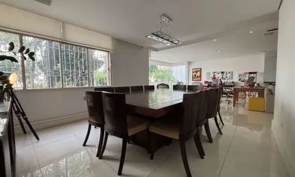 Apartamento tipo para venda com 4 quartos, sendo 2 suítes, 233m²