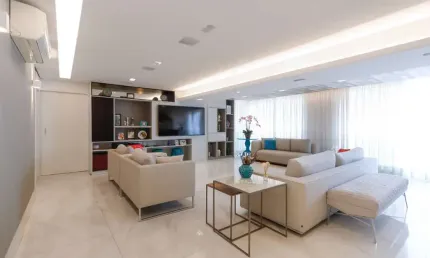 Apartamento tipo para venda com 4 quartos, sendo 2 suítes, 241m²