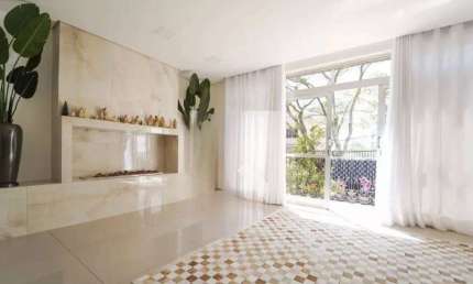 Sobrado para venda com 3 quartos, sendo 3 suítes, 195m²